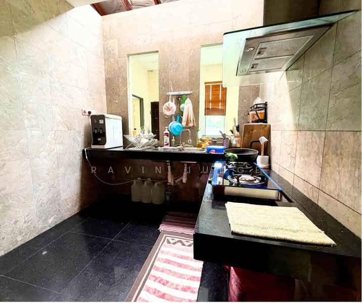 Pusat Bandar Putra Permai untuk Untuk Dijual - RM 1,800,000, Mac 2026 - Kitchen - PropertyGuru.com.my