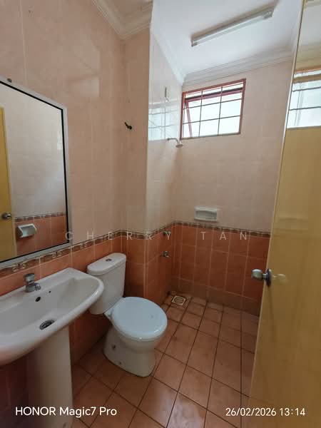 2-storey Terraced House for Rent in Ara Damansara (Selangor) - Cherry Tan - Bathroom - PropertyGuru.com.my