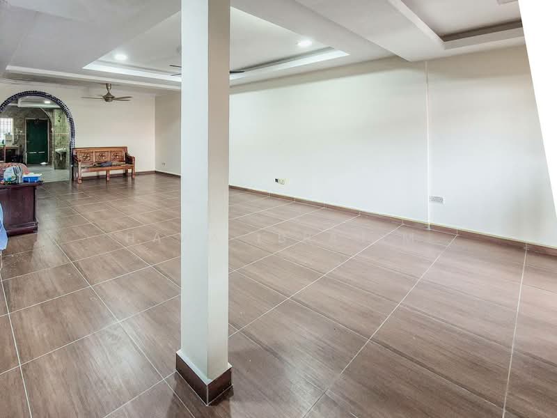 2-storey Terraced House for Sale in Taman Harmoni Kajang (Kajang) - Hawa Ibrahim - Living Room - PropertyGuru.com.my