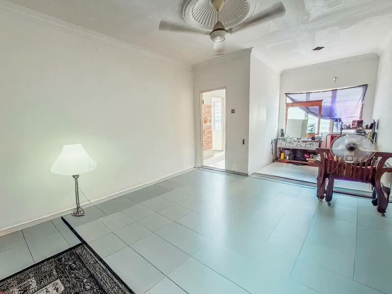 2-storey Terraced House for Sale in Taman Harmoni Kajang (Kajang) - Hawa Ibrahim - Living Room - PropertyGuru.com.my