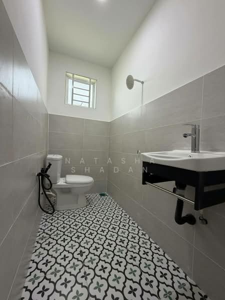 Rumah Teres 1 Tingkat untuk Dijual di Taman Haji Hamzah Alang (Kapar) - Natasha Shadan - Bathroom - PropertyGuru.com.my