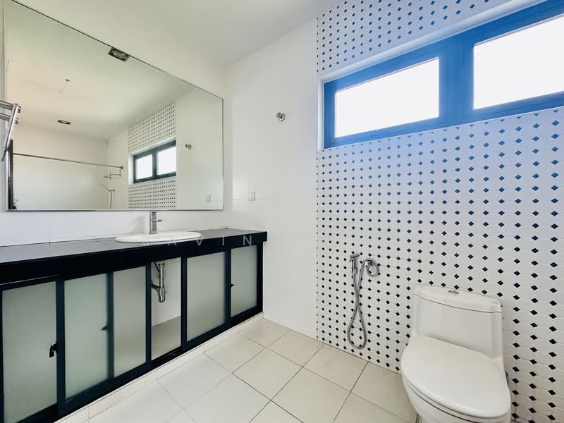 Bungalow House for Sale in Taman Hillview (Ulu Kelang) - Ravin Judge - Bathroom - PropertyGuru.com.my