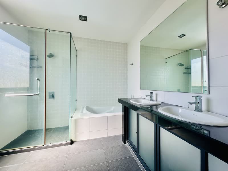 Bungalow House for Sale in Taman Hillview (Ulu Kelang) - Ravin Judge - Bathroom - PropertyGuru.com.my