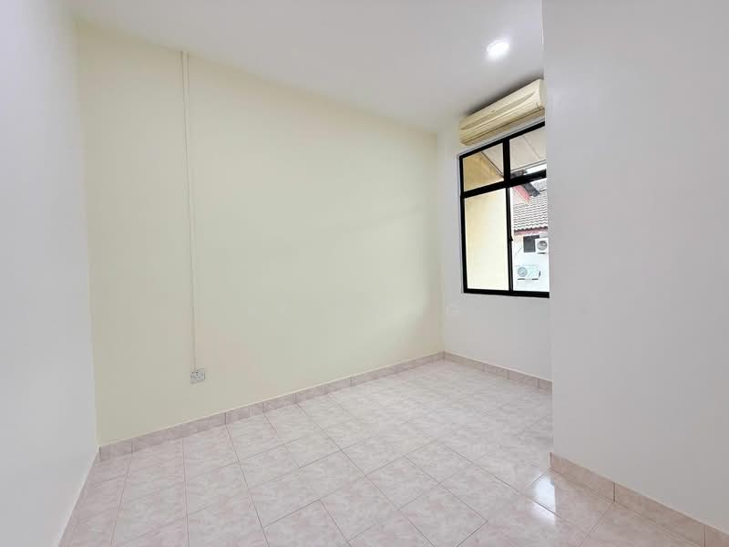 2-storey Terraced House for Sale in Taman Mutiara Rini (Skudai) - YC Fung - Interior - PropertyGuru.com.my