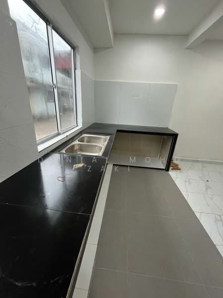 2-storey Terraced House for Sale in Taman Enggang Indah (Simpang Ampat) - Danial Mohd Zaki - Kitchen - PropertyGuru.com.my