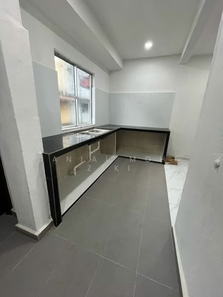 2-storey Terraced House for Sale in Taman Enggang Indah (Simpang Ampat) - Danial Mohd Zaki - Kitchen - PropertyGuru.com.my