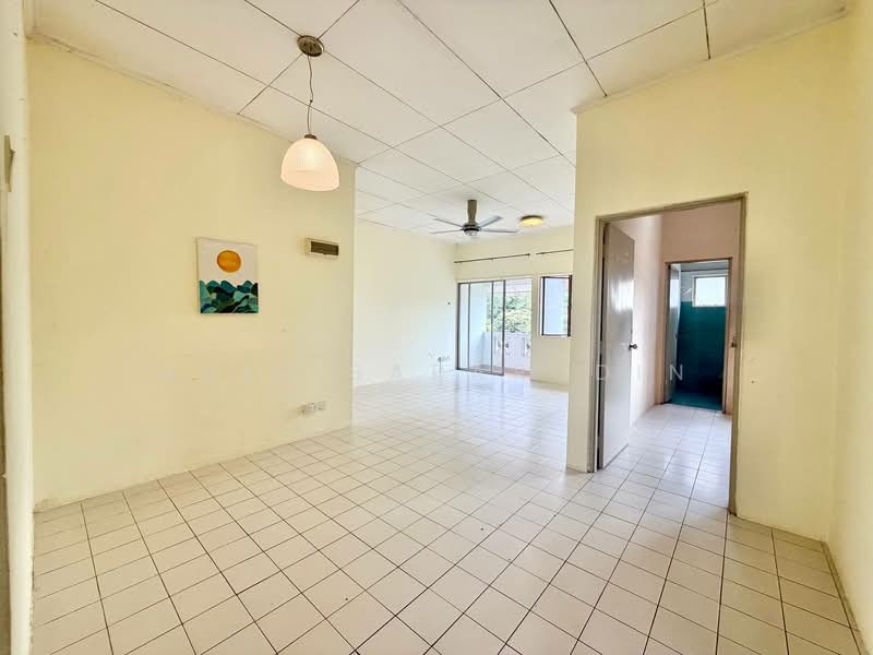 Kenari Apartment untuk Untuk Dijual - RM 330,000, Mac 2026 - Living Room - PropertyGuru.com.my