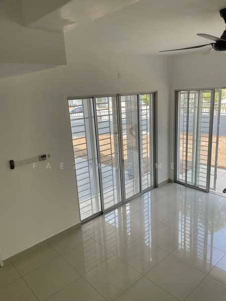 2-storey Terraced House for Sale in Elmina (Shah Alam) - Faez Muzamel - Living Room - PropertyGuru.com.my