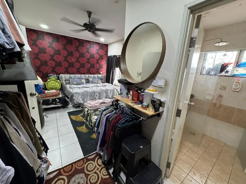 2-storey Terraced House for Sale in Shah Alam (Selangor) - Nazri Hassan - Bedroom - PropertyGuru.com.my