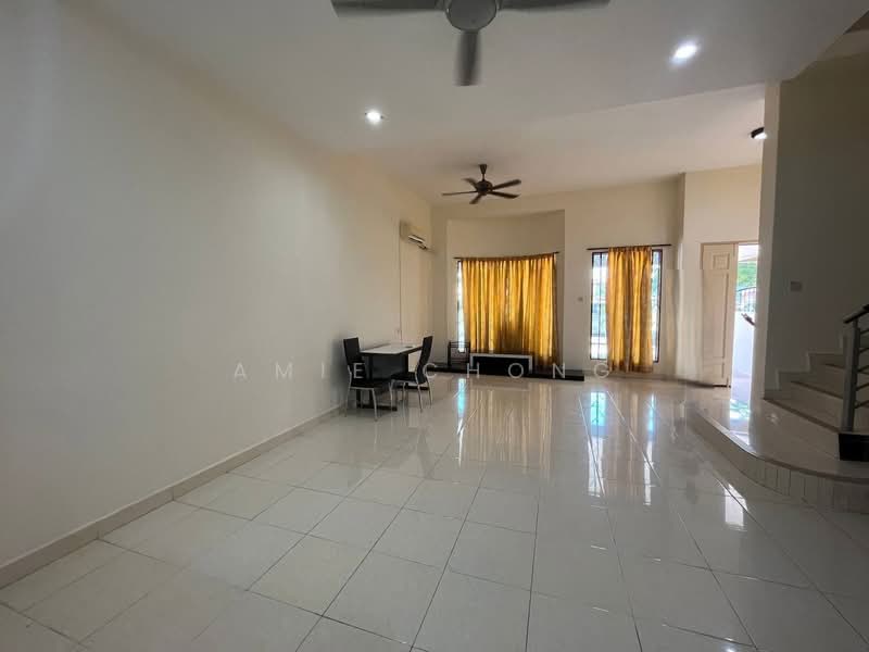 2.5-storey Terraced House for Sale in Panorama Lapangan Perdana (Ipoh) - Amie Chong - Living Room - PropertyGuru.com.my
