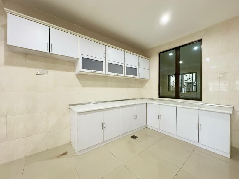 Taman Aman Perdana untuk Untuk Dijual - RM 1,120,000, Mac 2026 - Kitchen - PropertyGuru.com.my