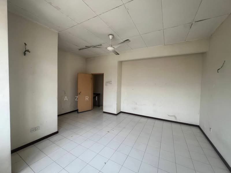 2-storey Terraced House for Sale in Desa Coalfields (Sungai Buloh) - Nazri Hassan - PropertyGuru.com.my