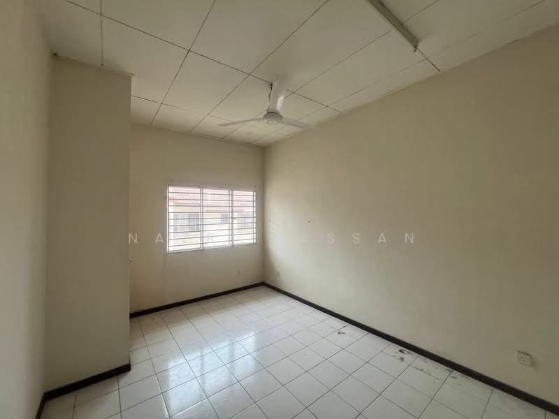 2-storey Terraced House for Sale in Desa Coalfields (Sungai Buloh) - Nazri Hassan - PropertyGuru.com.my