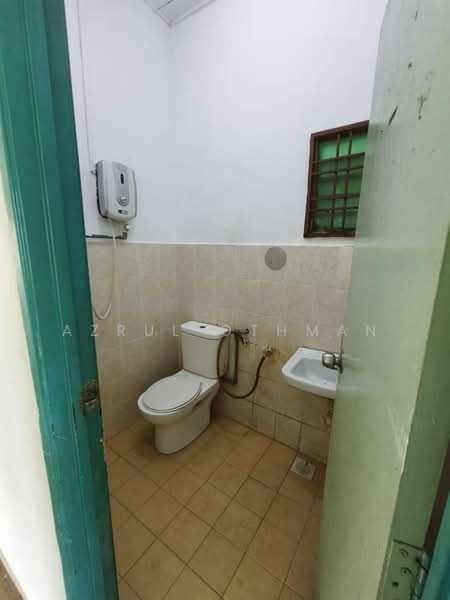Taman Chembong Utama untuk Untuk Dijual - RM 420,000, Feb 2026 - Bathroom - PropertyGuru.com.my