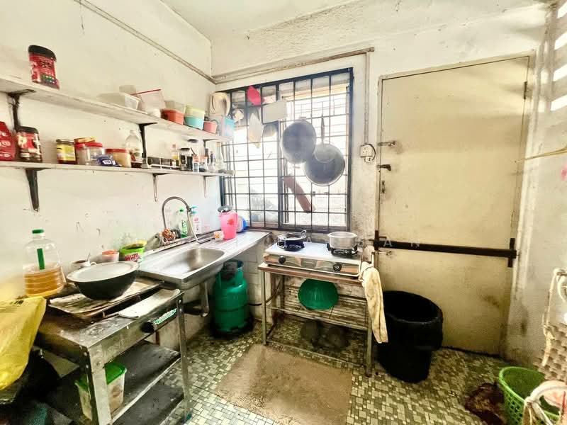 Taman Seri Keramant AU2 untuk Untuk Dijual - RM 830,000, Feb 2026 - Kitchen - PropertyGuru.com.my