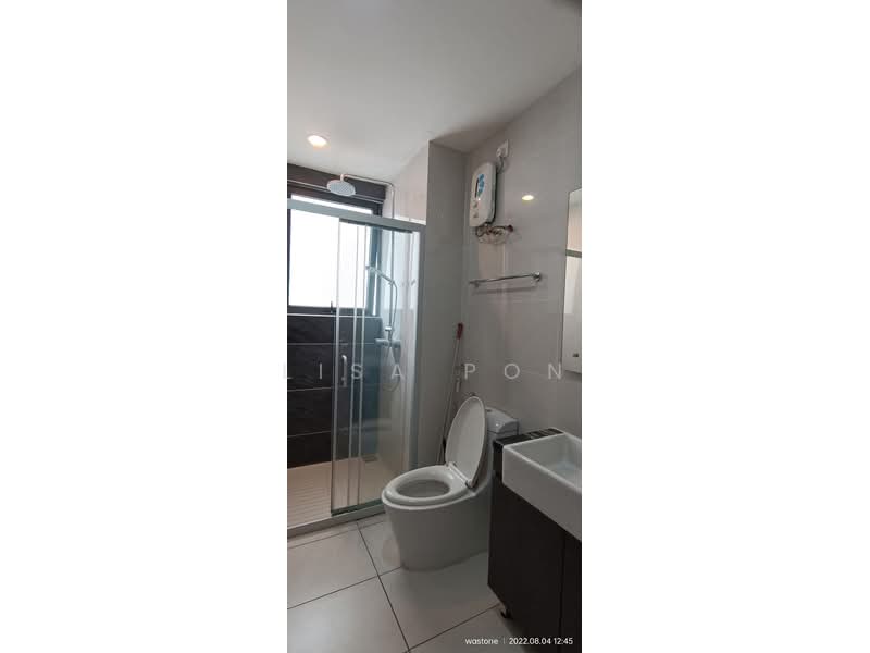 Bay Point @ Country Garden Danga Bay untuk Untuk Disewa - RM 1,900 /bulan, Mac 2026 - Bathroom - PropertyGuru.com.my