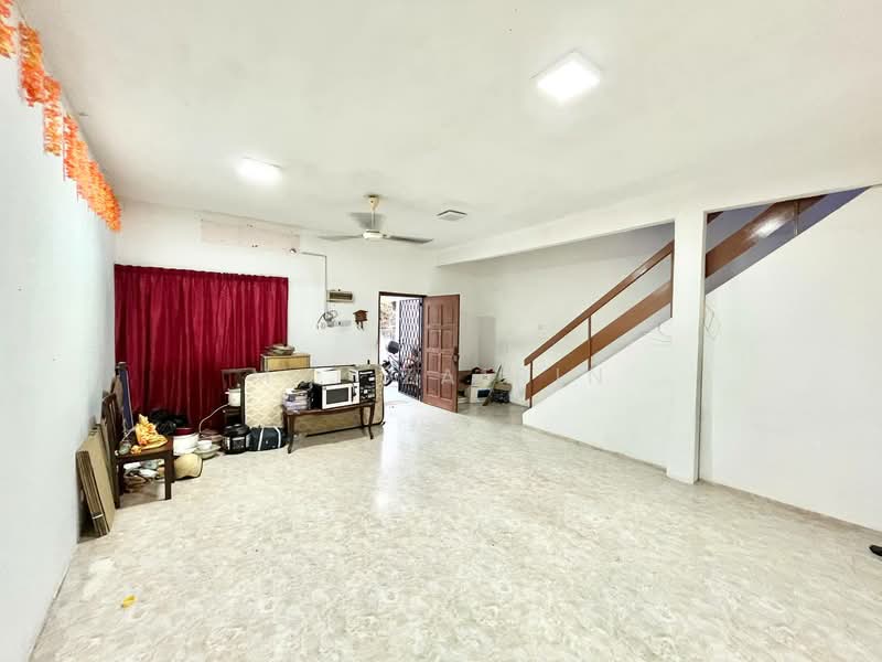 Taman Melur untuk Untuk Dijual - RM 635,000, Mac 2026 - Living Room - PropertyGuru.com.my