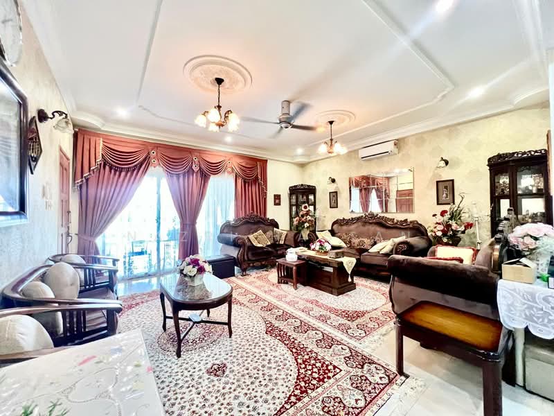 Bungalow for Sale in Seksyen 2 (Shah Alam) - Nazri Hassan - Living Room - PropertyGuru.com.my