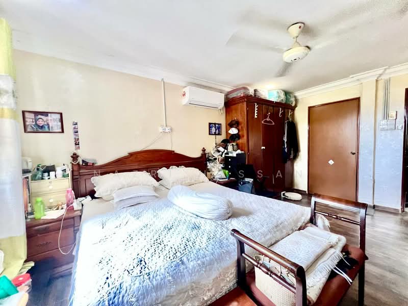 Bungalow for Sale in Seksyen 2 (Shah Alam) - Nazri Hassan - Bedroom - PropertyGuru.com.my