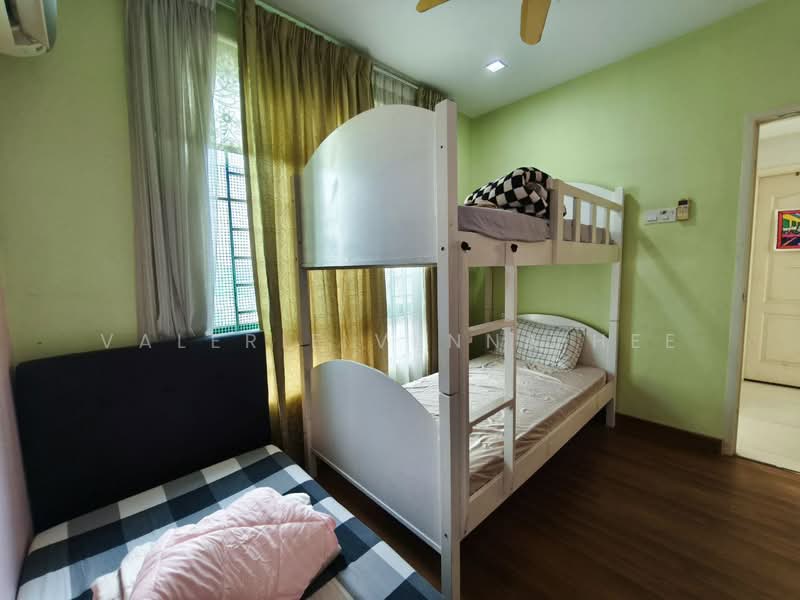 Condominium for Sale at Atmosfera Kondominium - Valerie Venna Hee - Bedroom - PropertyGuru.com.my