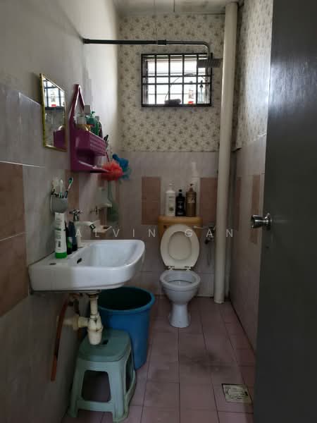 Bandar Putra Kulai 2 storey terrace untuk Untuk Dijual - RM 360,000, Mac 2026 - Bathroom - PropertyGuru.com.my