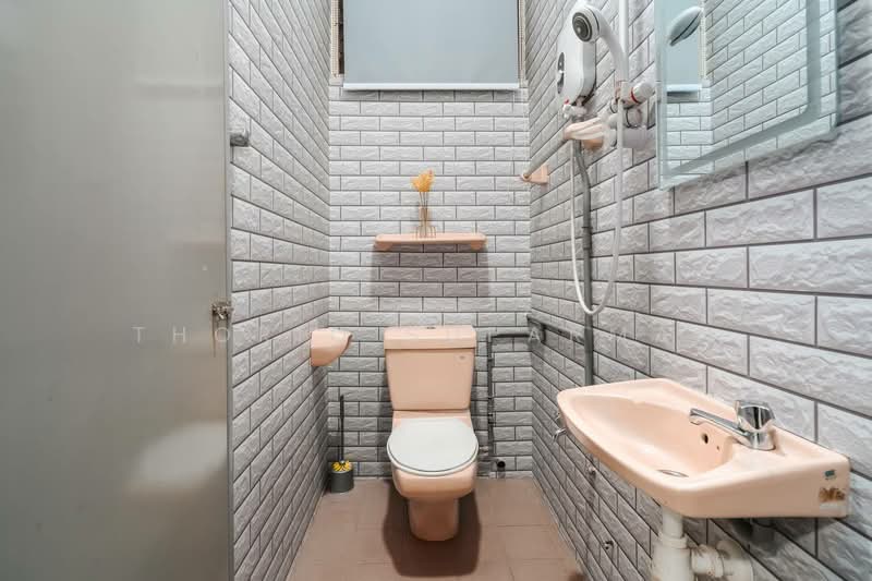 Happy Garden untuk Untuk Disewa - RM 3,400 /bulan, Mac 2026 - Bathroom - PropertyGuru.com.my