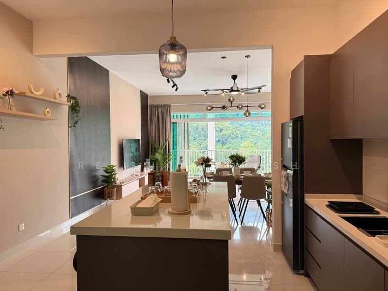 Ferringhi Residence 2 untuk Untuk Disewa - RM 4,400 /bulan, Mac 2026 - Living Room - PropertyGuru.com.my