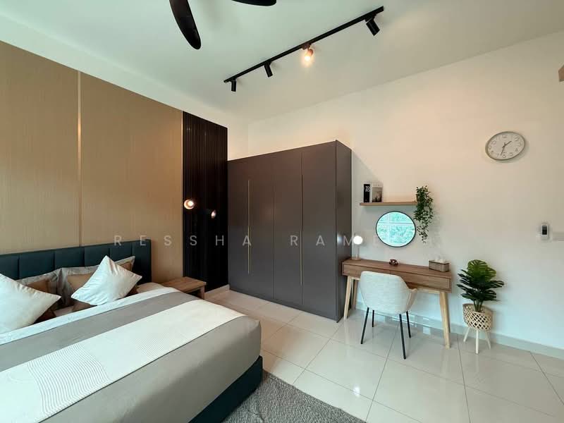 Ferringhi Residence 2 untuk Untuk Disewa - RM 4,400 /bulan, Mac 2026 - Bedroom - PropertyGuru.com.my