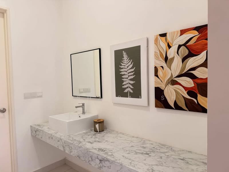 Ferringhi Residence 2 untuk Untuk Disewa - RM 4,400 /bulan, Mac 2026 - Bathroom - PropertyGuru.com.my