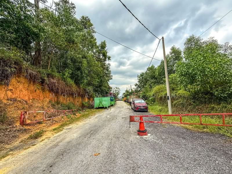 Residential Land for Sale in Kampung Dato Abu Bakar Baginda (Dengkil) - Mohammad Din Majid - PropertyGuru.com.my