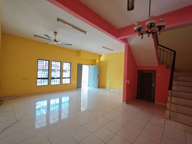 2-storey Terraced House for Sale in Bandar Puteri Klang (Klang) - Jimmy Tan - Living Room - PropertyGuru.com.my
