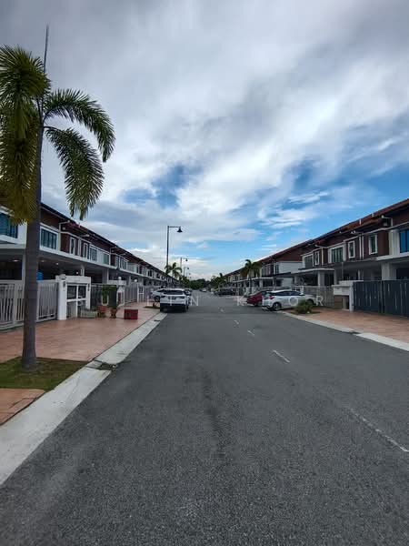 2-storey Terraced House for Sale in Bandar Kinrara Seksyen 7 (Bandar Kinrara) - Su Lin Khor - Exterior - PropertyGuru.com.my