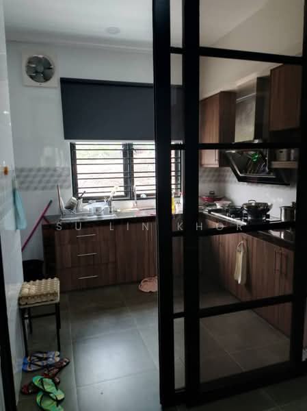 2-storey Terraced House for Sale in Bandar Kinrara Seksyen 7 (Bandar Kinrara) - Su Lin Khor - Kitchen - PropertyGuru.com.my