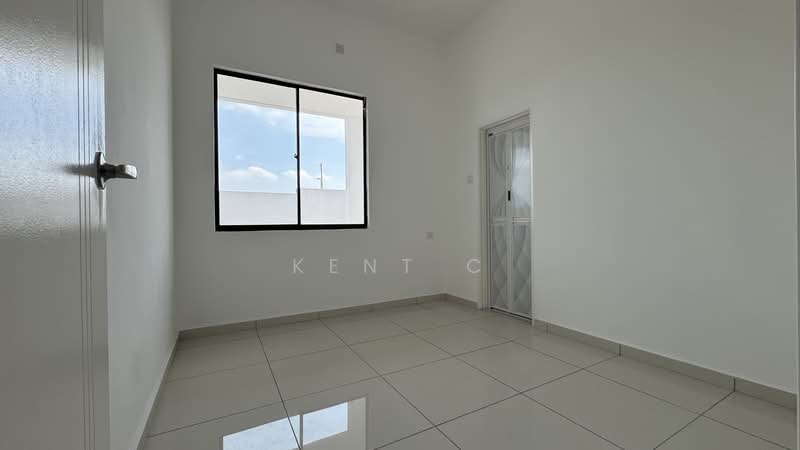Semi-Detached House for Sale in Bandar Lahat Mines (Lahat) - Kent C - Interior - PropertyGuru.com.my