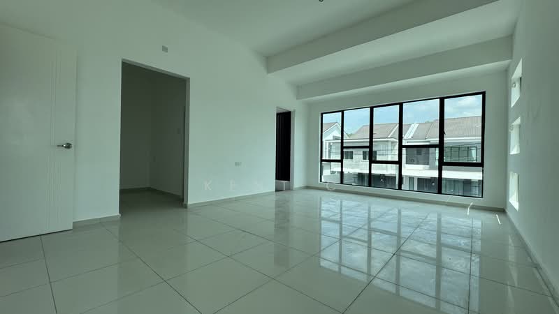 Semi-Detached House for Sale in Bandar Lahat Mines (Lahat) - Kent C - Living Room - PropertyGuru.com.my