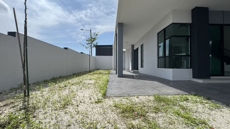 Semi-Detached House for Sale in Bandar Lahat Mines (Lahat) - Kent C - Exterior - PropertyGuru.com.my