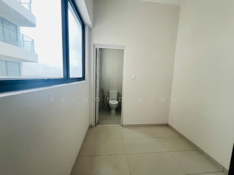 Condominium for Sale at Bay Point @ Country Garden Danga Bay - Raymond Kong - Bathroom - PropertyGuru.com.my