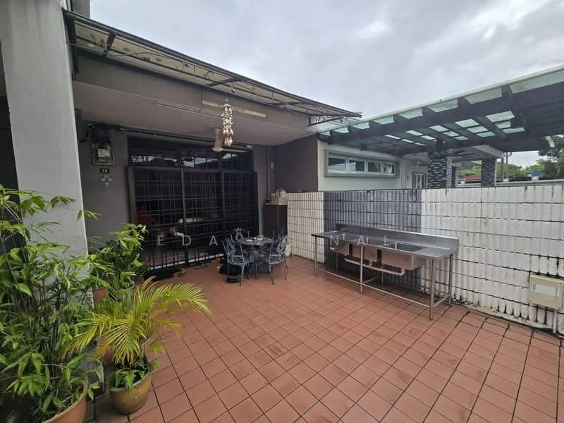 Semi-Detached House for Sale in Taman Emas (Klang) - Eda Zainal - Exterior - PropertyGuru.com.my