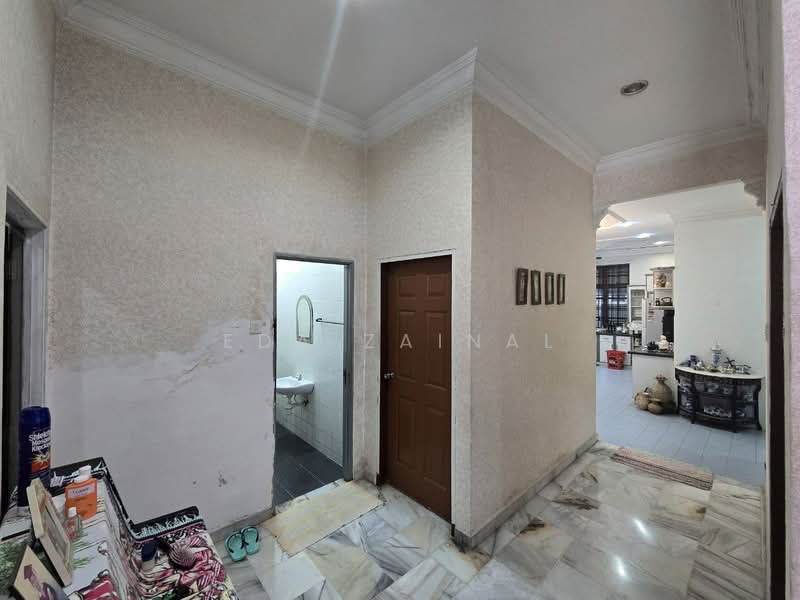 Semi-Detached House for Sale in Taman Emas (Klang) - Eda Zainal - Entrance - PropertyGuru.com.my