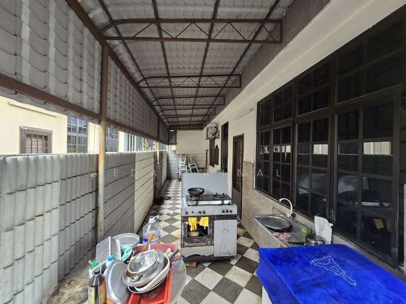 Semi-Detached House for Sale in Taman Emas (Klang) - Eda Zainal - PropertyGuru.com.my