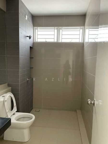 Rumah Teres 2 Tingkat untuk Dijual di Elmina (Shah Alam) - R Azlin - Bathroom - PropertyGuru.com.my