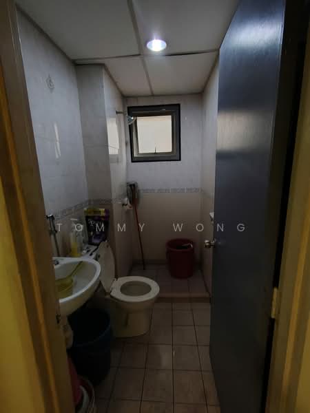 Ketumbar Hill untuk Untuk Disewa - RM 1,250 /bulan, Mac 2026 - Bathroom - PropertyGuru.com.my