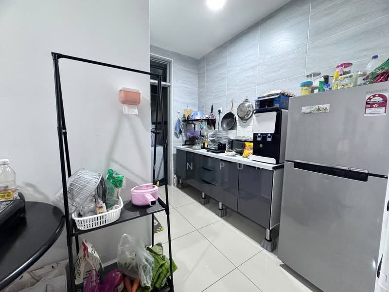 Condominium for Sale at KSL Residence 2 @ Kangkar Tebrau - Joyen Pun - Kitchen - PropertyGuru.com.my