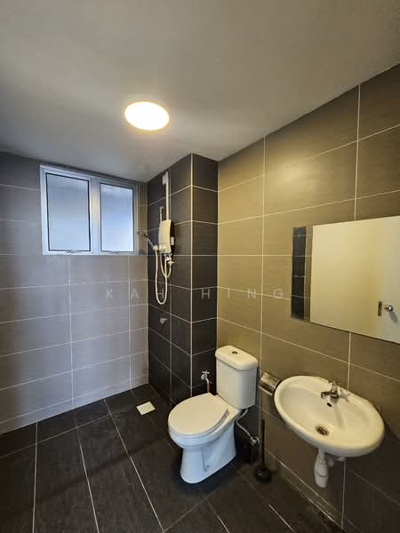 Maxim Residences untuk Untuk Disewa - RM 1,400 /bulan, Feb 2026 - Bathroom - PropertyGuru.com.my