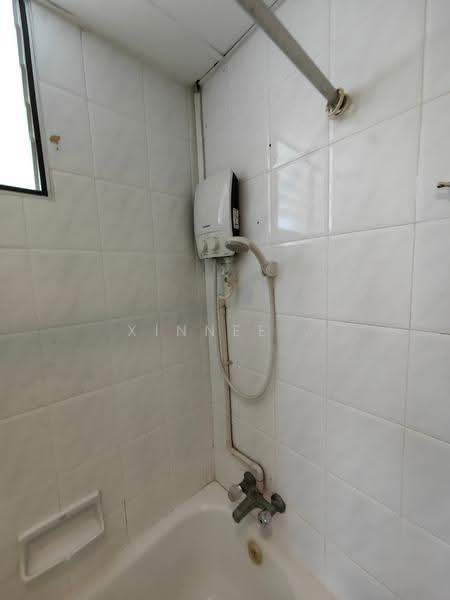 Condominium for Rent at Leader Garden - Xinnee . - Bathroom - PropertyGuru.com.my