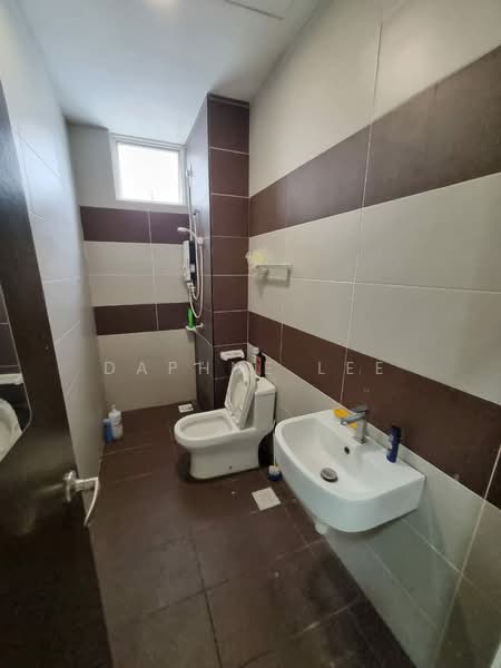Condominium for Rent at M Condominium @ Larkin - Daphne Lee - Bathroom - PropertyGuru.com.my