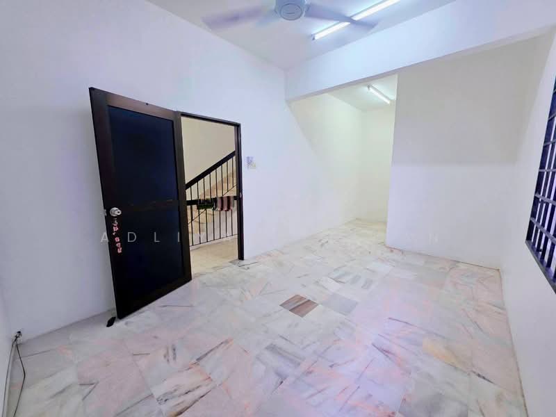 Taman Baiduri, Seremban untuk Untuk Dijual - RM 470,000, Mac 2026 - Interior - PropertyGuru.com.my