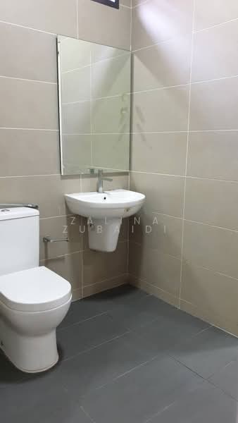 City of Elmina : Elmina Valley 1 untuk Untuk Disewa - RM 2,100 /bulan, Mac 2026 - Bathroom - PropertyGuru.com.my