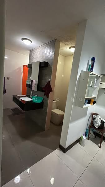 Condominium for Rent at Hampshire Residences - Apollo Ng - Bathroom - PropertyGuru.com.my
