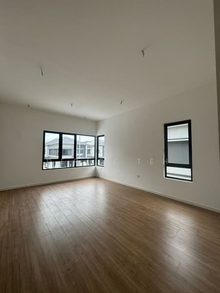 Semi-Detached House for Sale in Telok Panglima Garang (Selangor) - Derick Teh - Living Room - PropertyGuru.com.my